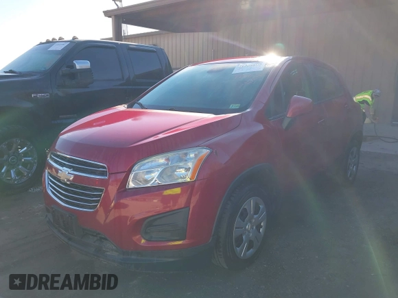 2015 Chevrolet Trax LS with VIN KL7CJKSB4FB262876, listed as a IAAI auction lot 41704107 with 157,152 mi miles. Bid and sale history available at carsss.com. Image 2.
