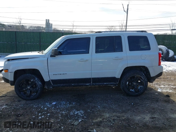2016 Jeep Patriot Sport with VIN 1C4NJPBA8GD666981, listed as a IAAI auction lot 41408318 with 111,093 mi miles and . Bid and sale history available at DreamBid. Image 14.