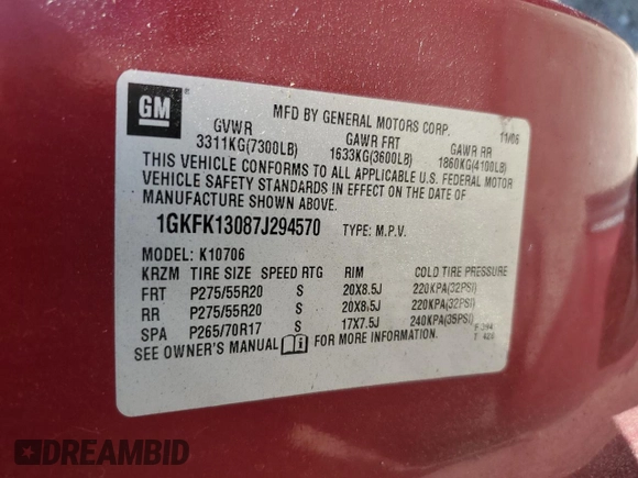 2007 GMC Yukon SLT z VIN 1GKFK13087J294570, wystawiony jako Copart lot #57968375 z przebiegiem 185 186 mil mil oraz Czysty tytuł • Clean title. Historia ofert i sprzedaży dostępna na DreamBid. Obrazek 13.