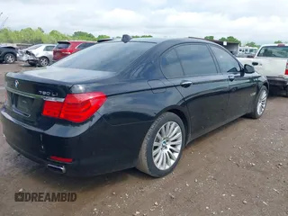 2010 BMW 7 Series 750Li с VIN WBAKB8C55ACY63172, выставлен на аукционе IAAI как лот 42130636 с пробегом 111 276 миль миль и . История ставок и продаж доступна на DreamBid. Изображение 4.