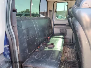 2003 Ford Super Duty F-250 XL with VIN 1FTNX21L33EB28441, listed as a Copart auction lot 72505504 with 243,846 mi miles and Salvage Title. Bid and sale history available at carsss.com. Image 10.
