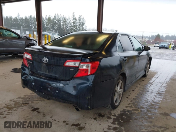 2014 Toyota Camry L with VIN 4T1BF1FK9EU791761, listed as a IAAI auction lot 41758821 with 221,149 mi miles. Bid and sale history available at carsss.com. Image 4.