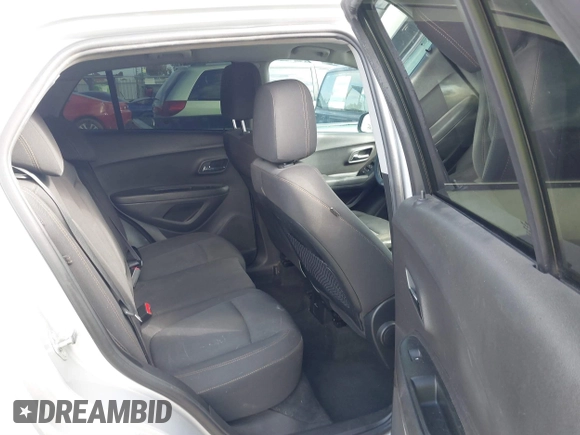 2017 Chevrolet Trax LT z VIN 3GNCJPSB8HL233373, wystawiony jako IAAI lot #40833250 z przebiegiem 117 569 mil mil oraz . Historia ofert i sprzedaży dostępna na DreamBid. Obrazek 8.