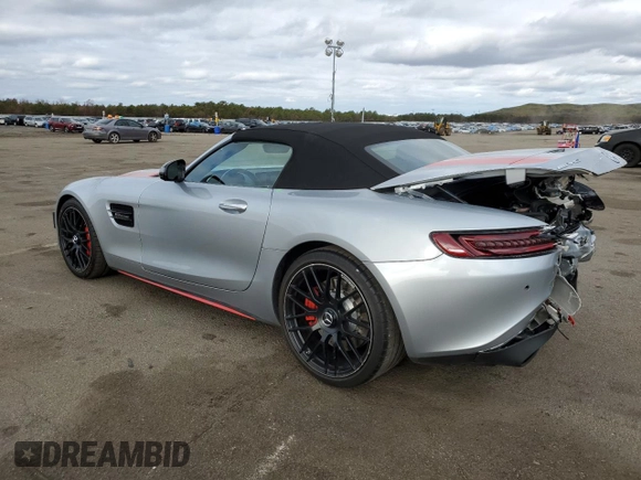 2021 Mercedes-Benz AMG GT z VIN W1KYK8CA0MA041962, wystawiony jako Copart lot #82825233 z przebiegiem 17 481 mil mil oraz . Historia ofert i sprzedaży dostępna na DreamBid. Obrazek 2.