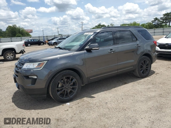 2018 Ford Explorer XLT z VIN 1FM5K7D89JGB42134, wystawiony jako Copart lot #58196355 z przebiegiem 92 873 mil mil oraz Szkoda całkowita • Salvage title. Historia ofert i sprzedaży dostępna na DreamBid. Obrazek 1.