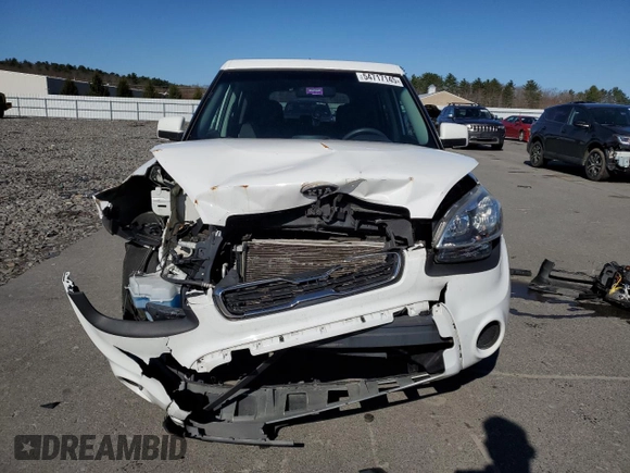 2013 Kia Soul with VIN KNDJT2A58D7754956, listed as a Copart auction lot 54717145 with 105,176 mi miles and Clean Title. Bid and sale history available at carsss.com. Image 5.