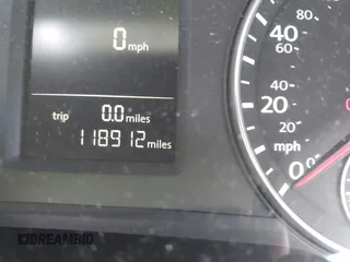 2015 Volkswagen Passat 1.8T Limited Edition with VIN 1VWAT7A35FC109653, listed as a IAAI auction lot 41917568 with 118,912 mi miles. Bid and sale history available at carsss.com. Image 15.