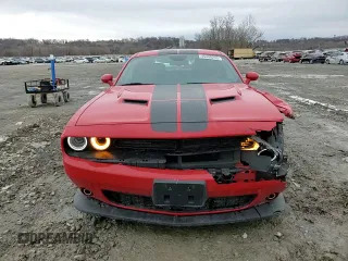 2017 Dodge Challenger SXT Plus z VIN 2C3CDZAG6HH532057, wystawiony jako Copart lot #45400235 z przebiegiem 101 808 mil mil oraz Szkoda całkowita • Salvage title. Historia ofert i sprzedaży dostępna na DreamBid. Obrazek 10.