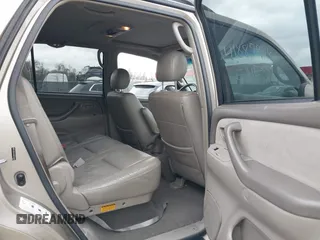 2006 Toyota Sequoia SR5 with VIN 5TDBT44A36S259629, listed as a IAAI auction lot 41887926 with 170,072 mi miles and . Bid and sale history available at DreamBid. Image 8.