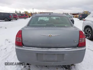 2006 Chrysler 300 C with VIN 2C3KK63H66H382504, listed as a IAAI auction lot 40599570 with 161,754 mi miles. Bid and sale history available at carsss.com. Image 16.