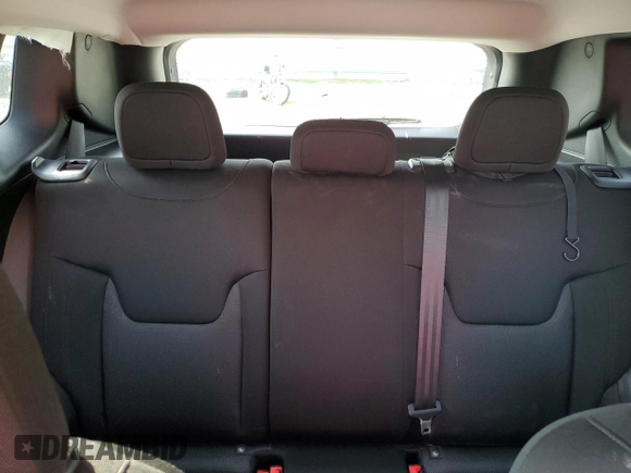 2023 Jeep Renegade Latitude с VIN ZACNJDB18PPP15934, выставлен на аукционе Copart как лот 54472165 с пробегом Не указан миль и Списание • Salvage title. История ставок и продаж доступна на DreamBid. Изображение 10.