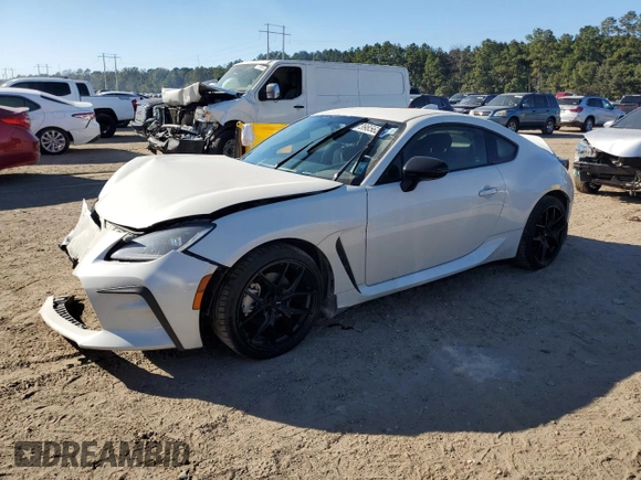 2023 Toyota GR86 Premium with VIN JF1ZNBE10P9762875, listed as a Copart auction lot 73985624 with 10,593 mi miles and Salvage Title. Bid and sale history available at carsss.com. Image 1.
