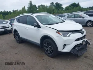 2017 Toyota RAV4 SE z VIN 2T3JFREV4HW586446, wystawiony jako IAAI lot #42582715 z przebiegiem 150 882 mil mil oraz . Historia ofert i sprzedaży dostępna na DreamBid. Obrazek 1.