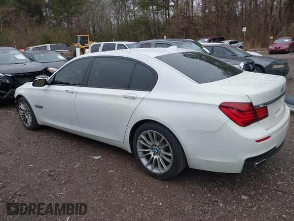 2014 BMW 7 Series ALPINA B7 with VIN WBAYE8C55ED134980, listed as a IAAI auction lot 41239686 with 145,435 mi miles. Bid and sale history available at carsss.com. Image 3.