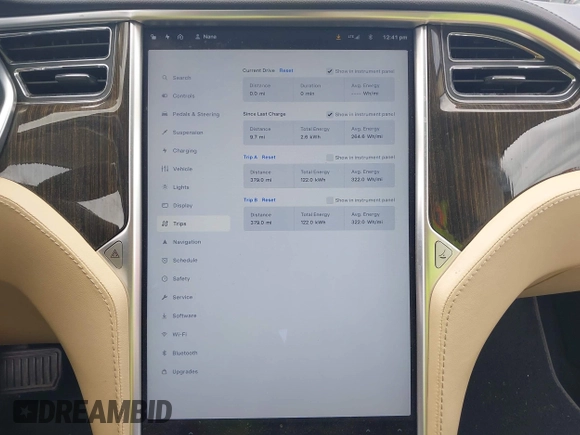 2013 Tesla Model S с VIN 5YJSA1DG9DFP06457, выставлен на аукционе IAAI как лот 42432903 с пробегом 108 007 миль миль и . История ставок и продаж доступна на DreamBid. Изображение 18.