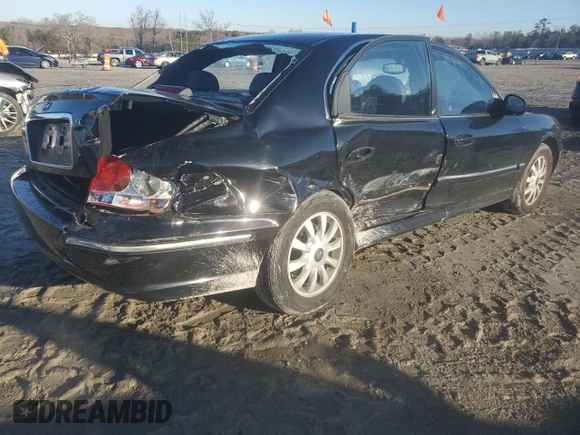 2005 Hyundai Sonata GLS with VIN KMHWF35H75A112462, listed as a Copart auction lot 42218905 with 82,502 mi miles and Salvage Title. Bid and sale history available at carsss.com. Image 3.