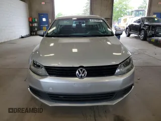 2011 Volkswagen Jetta TDI with VIN 3VWLL7AJ3BM078323, listed as a Copart auction lot 61812565 with 123,307 mi miles and Salvage title. Bid and sale history available at DreamBid. Image 5.