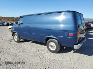 1988 Chevrolet Chevy Van z VIN 1GCEG25H5J7124768, wystawiony jako Copart lot #76781664 z przebiegiem 86 588 mil mil oraz Tytuł czysty. Historia ofert i sprzedaży dostępna na DreamBid. Obrazek 2.