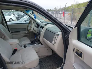 2010 Ford Escape Hybrid with VIN 1FMCU4K38AKB95234, listed as a IAAI auction lot 42166784 with 358,658 mi miles and . Bid and sale history available at DreamBid. Image 5.