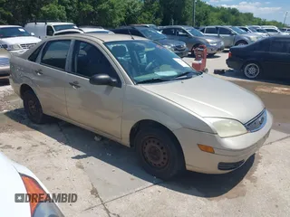 2007 Ford Focus S with VIN 1FAFP34N07W240594, listed as a IAAI auction lot 42445307 with 221,393 mi miles and . Bid and sale history available at DreamBid. Image 1.