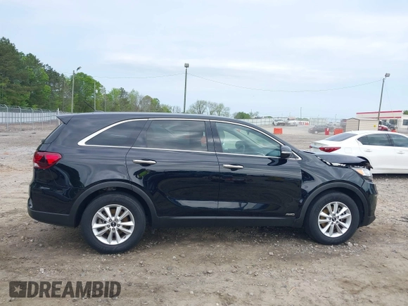 2019 Kia Sorento LX V6 with VIN 5XYPGDA55KG487091, listed as a IAAI auction lot 42007536 with 94,711 mi miles. Bid and sale history available at carsss.com. Image 13.