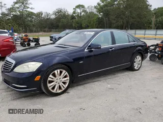 2010 Mercedes-Benz S 400 with VIN WDDNG9FB8AA306122, listed as a Copart auction lot 85679224 with 105,287 mi miles and Clean Title. Bid and sale history available at carsss.com. Image 1.
