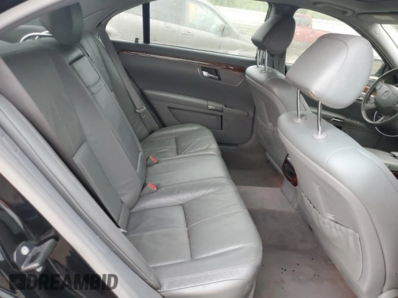2007 Mercedes-Benz S 550 z VIN WDDNG71X77A044500, wystawiony jako Copart lot #61194905 z przebiegiem 114 982 mil mil oraz Szkoda całkowita • Salvage title. Historia ofert i sprzedaży dostępna na DreamBid. Obrazek 10.