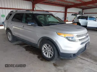 2014 Ford Explorer XLT with VIN 1FM5K7D84EGB63060, listed as a IAAI auction lot 41992605 with 134,428 mi miles. Bid and sale history available at carsss.com. Image 1.