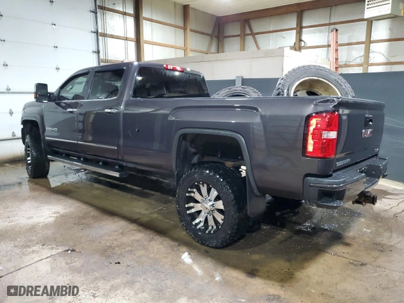 2015 GMC Sierra 2500HD SLT with VIN 1GT12ZE83FF605749, listed as a Copart auction lot 86319134 with 347,759 mi miles and Salvage Title. Bid and sale history available at carsss.com. Image 2.