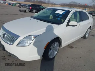 2011 Mercury Milan with VIN 3MEHM0HA2BR602811, listed as a IAAI auction lot 41490343 with 163,321 mi miles. Bid and sale history available at carsss.com. Image 17.