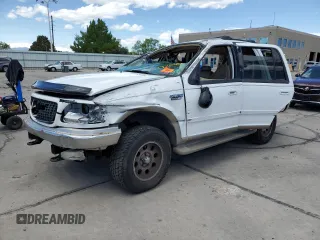 2000 Ford Expedition Eddie Bauer with VIN 1FMFU18L4YLC20847, listed as a Copart auction lot 56792065 with 182,558 mi miles and Salvage title. Bid and sale history available at DreamBid. Image 1.