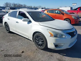 2015 Nissan Altima SV z VIN 1N4AL3AP4FC165040, wystawiony jako IAAI lot #41401058 z przebiegiem 90 900 mil mil oraz . Historia ofert i sprzedaży dostępna na DreamBid. Obrazek 1.