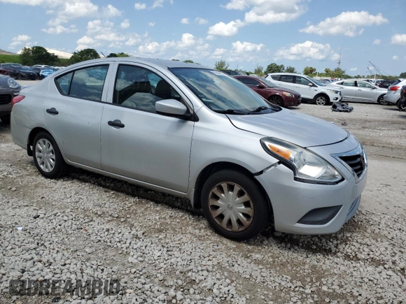 2016 Nissan Versa S z VIN 3N1CN7AP3GL859294, wystawiony jako Copart lot #57069925 z przebiegiem 124 928 mil mil oraz Czysty tytuł • Clean title. Historia ofert i sprzedaży dostępna na DreamBid. Obrazek 4.