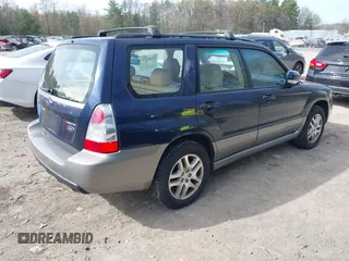 2006 Subaru Forester 2.5 X L.L. Bean Edition with VIN JF1SG67656H705653, listed as a IAAI auction lot 42107473 with 119,031 mi miles. Bid and sale history available at carsss.com. Image 4.