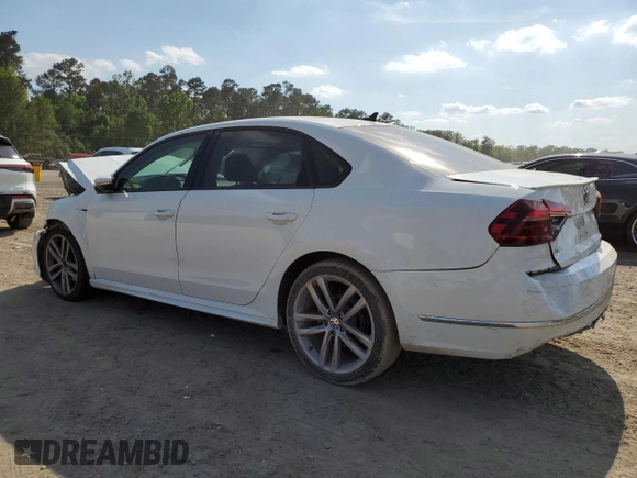 2018 Volkswagen Passat S z VIN 1VWAA7A34JC011566, wystawiony jako Copart lot #53610105 z przebiegiem 83 721 mil mil oraz Szkoda całkowita • Salvage title. Historia ofert i sprzedaży dostępna na DreamBid. Obrazek 2.
