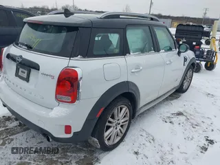 2019 MINI Countryman Cooper S z VIN WMZYT5C57K3G93801, wystawiony jako IAAI lot #41622941 z przebiegiem 66 093 mil mil oraz . Historia ofert i sprzedaży dostępna na DreamBid. Obrazek 4.
