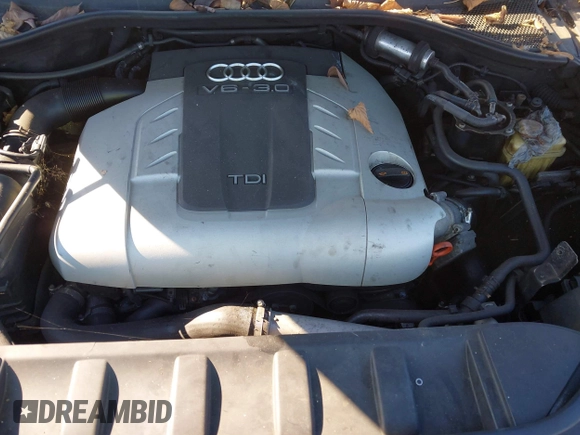 2010 Audi Q7 3.0L TDI Prestige with VIN WA1VMAFE3AD002168, listed as a IAAI auction lot 41418115 with 999,999 mi miles. Bid and sale history available at carsss.com. Image 10.