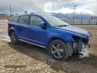 2015 Dodge Journey Crossroad z VIN 3C4PDDGG7FT677491, wystawiony jako Copart lot #49511465 z przebiegiem 150 298 mil mil oraz Szkoda całkowita • Salvage title. Historia ofert i sprzedaży dostępna na DreamBid. Obrazek 4.