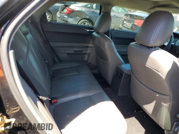 2005 Chrysler 300 with VIN 2C3JA43R95H161005, listed as a Copart auction lot 60951874 with 147,903 mi miles and Salvage Title. Bid and sale history available at carsss.com. Image 10.