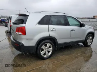 2013 Kia Sorento EX with VIN 5XYKUDA25DG353516, listed as a Copart auction lot 50246635 with 179,441 mi miles and Clean Title. Bid and sale history available at carsss.com. Image 3.