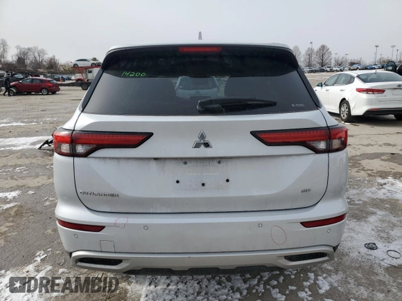 2024 Mitsubishi Outlander SE z VIN JA4J4VA88RZ020090, wystawiony jako Copart lot #45466615 z przebiegiem 41 644 mil mil oraz Szkoda całkowita • Salvage title. Historia ofert i sprzedaży dostępna na DreamBid. Obrazek 6.