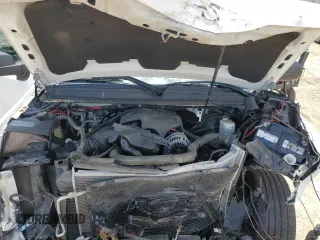 2014 Chevrolet Tahoe Commercial with VIN 1GNLC2E04ER202441, listed as a Copart auction lot 61310725 with 117,443 mi miles and Salvage title. Bid and sale history available at DreamBid. Image 12.