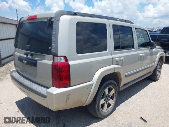 2007 Jeep Commander Sport z VIN 1J8HH48K47C699904, wystawiony jako IAAI lot #42509665 z przebiegiem 198 539 mil mil oraz . Historia ofert i sprzedaży dostępna na DreamBid. Obrazek 4.