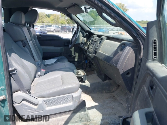 2013 Ford F-150 XL with VIN 1FTMF1CM8DKE57993, listed as a IAAI auction lot 40170500 with 195,379 mi miles and . Bid and sale history available at DreamBid. Image 5.