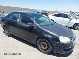 2007 Volkswagen Jetta 2.5 with VIN 3VWPG71K57M083965, listed as a IAAI auction lot 42670753 with 242,708 mi miles and . Bid and sale history available at DreamBid. Image 1.