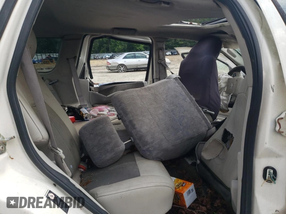 2005 Jeep Grand Cherokee Limited with VIN 1J8HR58N35C575343, listed as a Copart auction lot 57079695 with 143,772 mi miles and Salvage title. Bid and sale history available at DreamBid. Image 11.