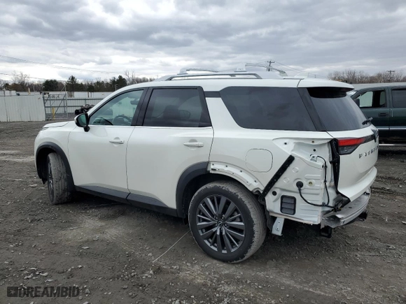 2024 Nissan Pathfinder SL with VIN 5N1DR3CD3RC298672, listed as a Copart auction lot 50143715 with 5,373 mi miles and Salvage Title. Bid and sale history available at carsss.com. Image 2.