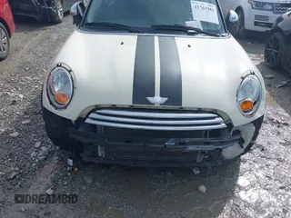 2012 MINI Hardtop with VIN WMWSU3C53CT185697, listed as a IAAI auction lot 41761981 with 201,335 mi miles and . Bid and sale history available at DreamBid. Image 6.