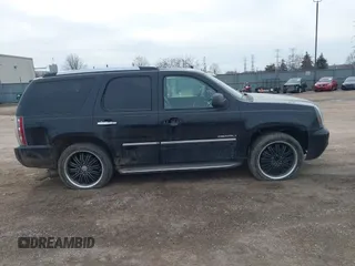 2010 GMC Yukon Denali with VIN 1GKUCEEF0AR181315, listed as a IAAI auction lot 41464181 with 186,005 mi miles. Bid and sale history available at carsss.com. Image 13.