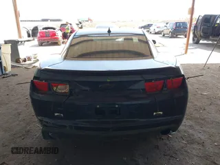 2011 Chevrolet Camaro 1LT z VIN 2G1FF1ED6B9148844, wystawiony jako IAAI lot #41993003 z przebiegiem 90 731 mil mil oraz . Historia ofert i sprzedaży dostępna na DreamBid. Obrazek 16.